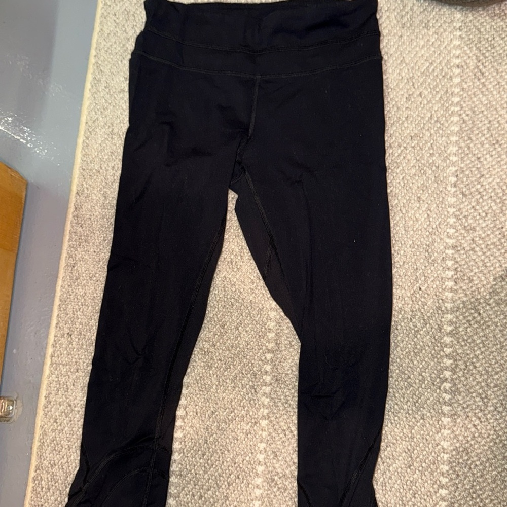 Lululemon capri leggings size 4